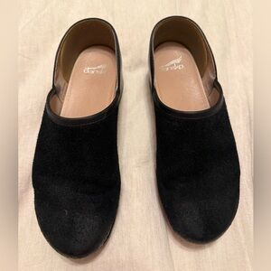 Dansko Brenna Black Burnished Suede Clogs Size 40